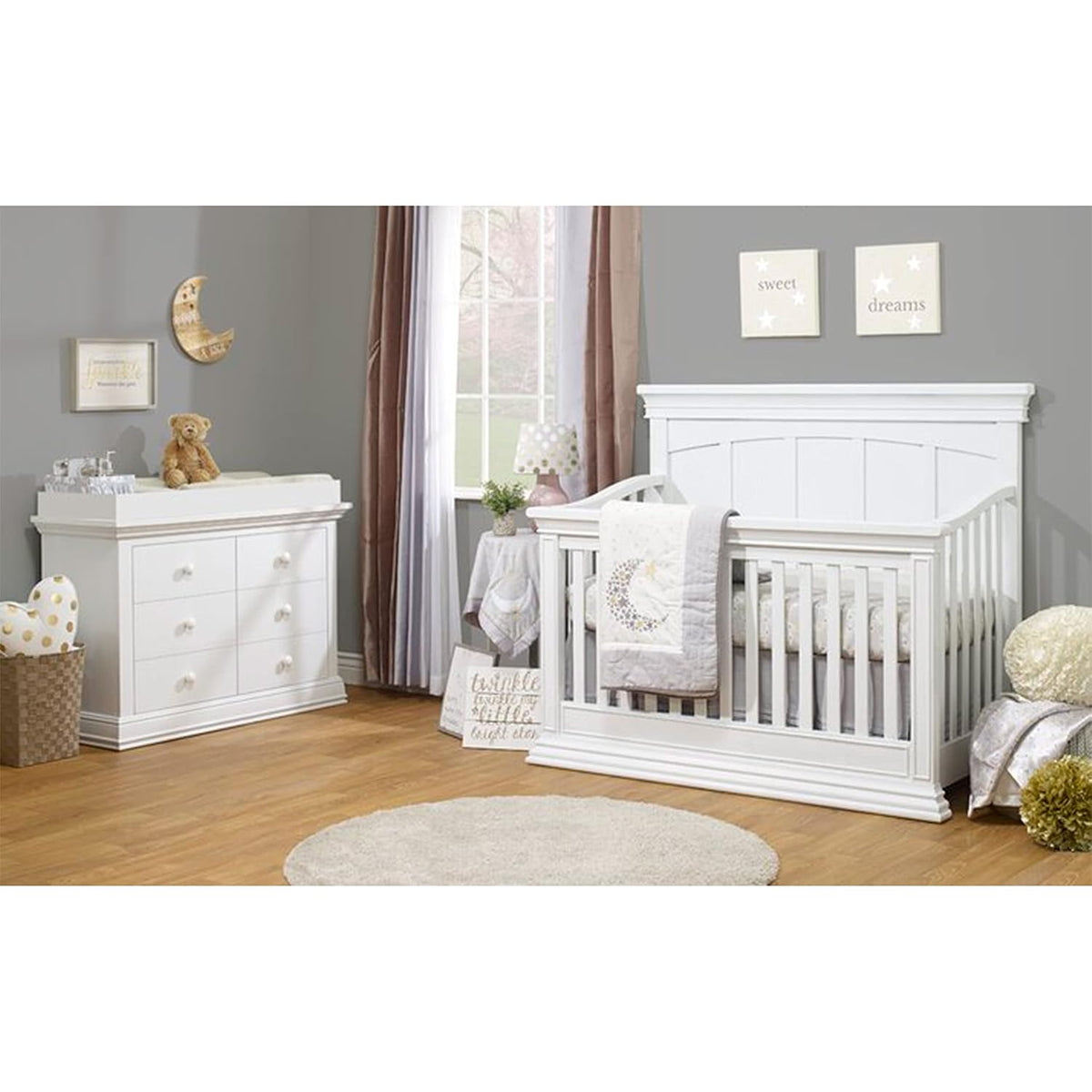Sorelle Furniture Modesto Classic 4-in-1 Convertible Crib, Wooden Baby Bed, Non-Toxic Finish, Toddler Bed, Daybed & Full-Size Bed, Nursery Furniture-White