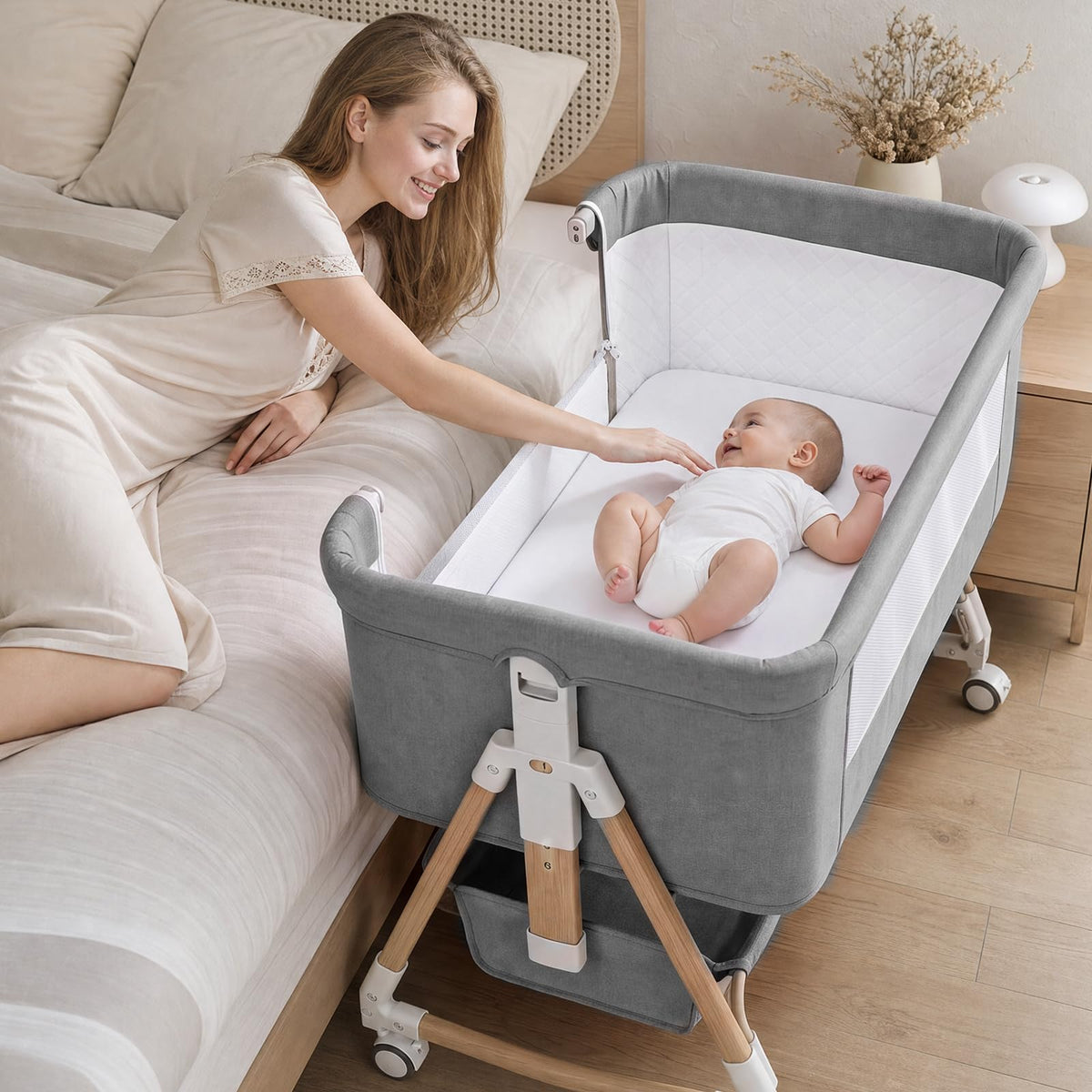 Baby Bassinet, 3 in 1 Bedside Bassinets for Baby, 6 Height Adjustable Bassinet Bedside Sleeper with Mattress, Breathable Mesh, Lockable Univesal Wheels, Storage Basket, Easy to Assemble（Khaki）