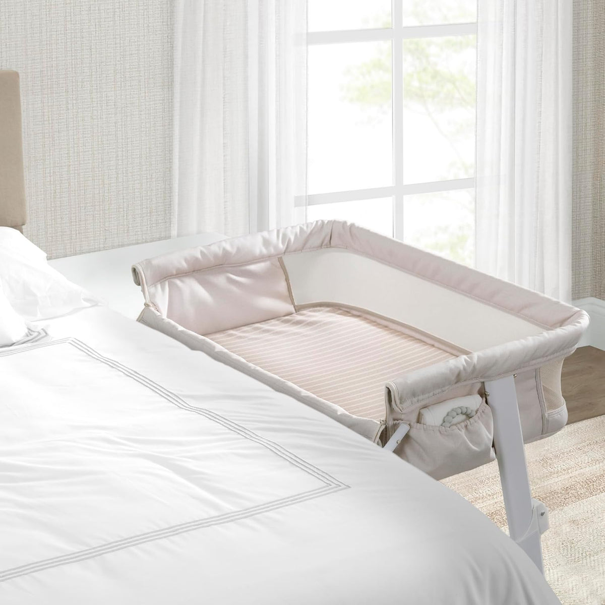 Delta Children - babyGap Whisper Bedside Bassinet, Oatmeal