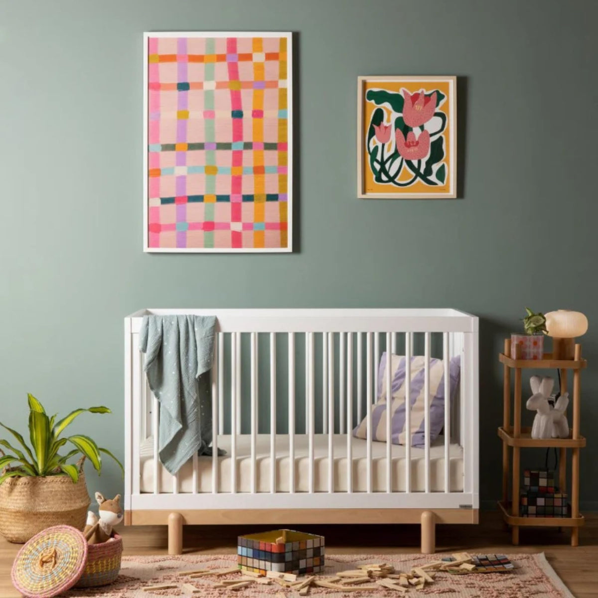 dadada Baby Bliss 4-in-1 Convertible Wood Crib Bed, Made in Italy, Walnut