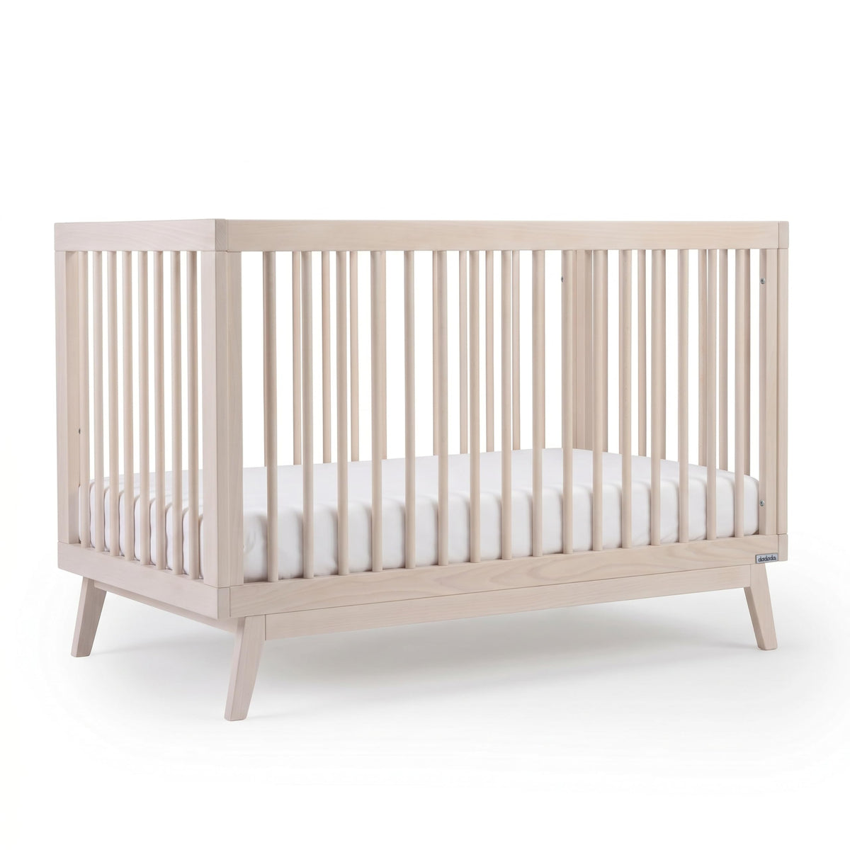 dadada Baby Soho 3-in-1 Convertible Wood Crib Bed, Made in Italy, Walnut