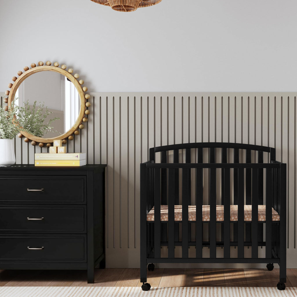 DaVinci Dylan 3-in-1 Convertible Portable Mini Crib, Espresso