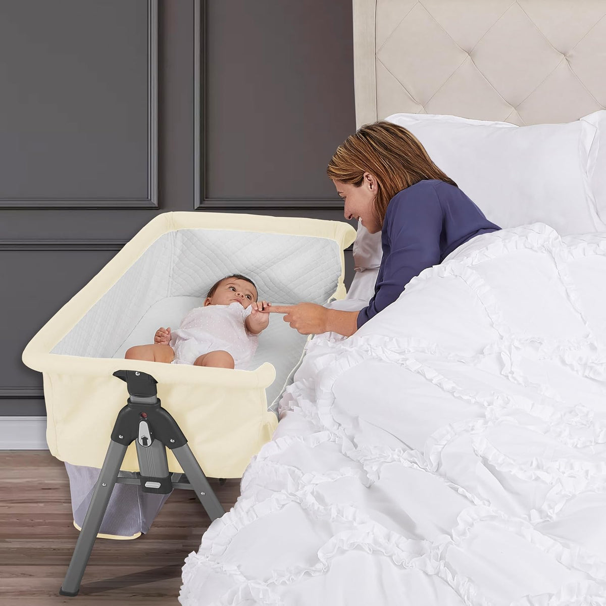 Dream On Me Lotus Bassinet and Bedside Sleeper in Ivory, Lightweight and Portable Baby Bassinet, Adjustable Height Position, Easy to Fold and Carry Travel Bassinet- Carry Bag Included Small