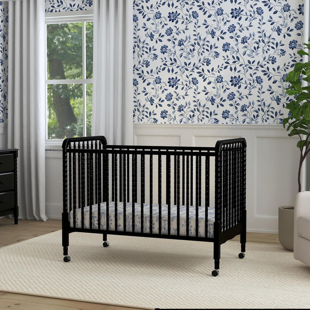 DaVinci Jenny Lind 3-in-1 Convertible Baby Crib, Ebony