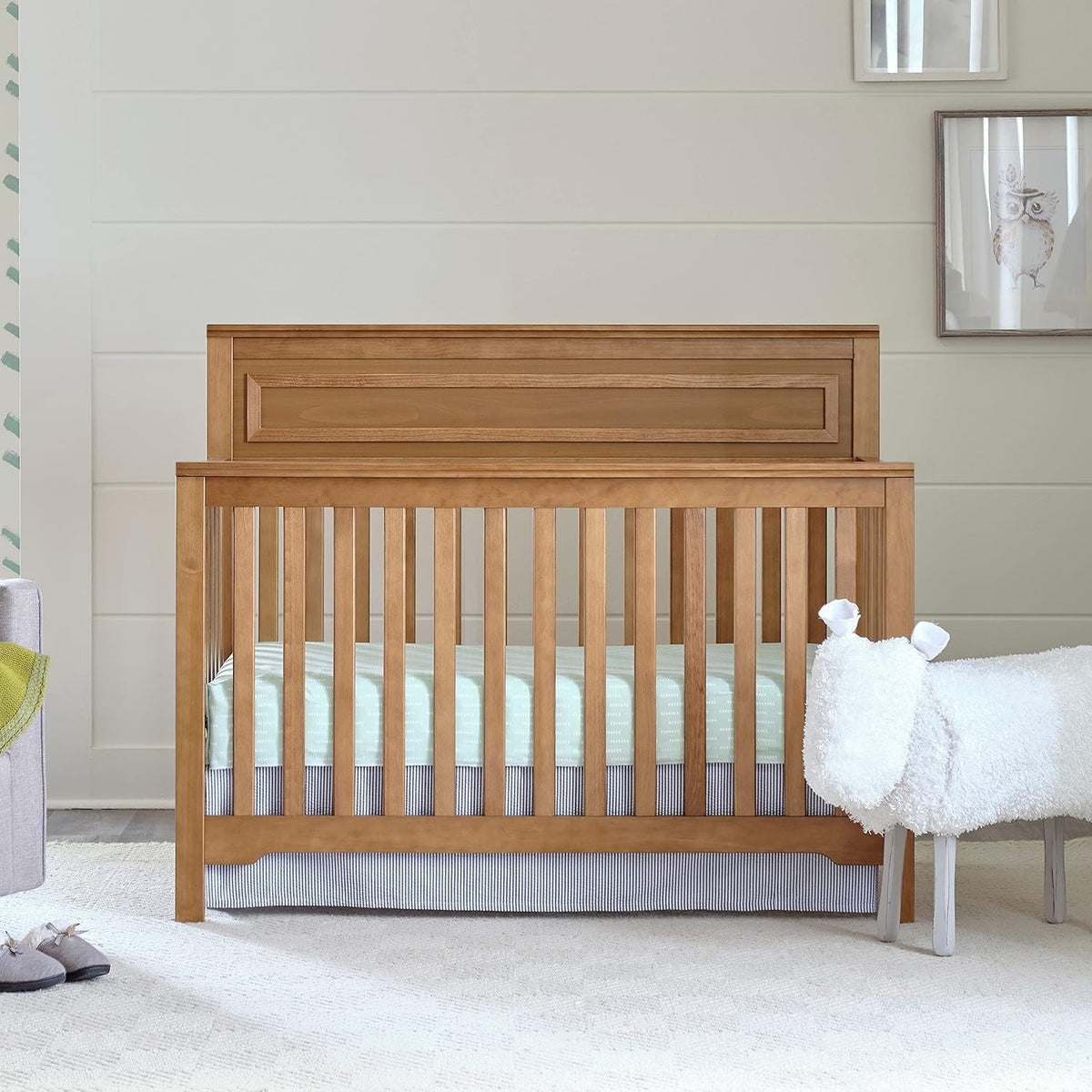 DaVinci Autumn 4-in-1 Convertible Baby Crib, Chestnut