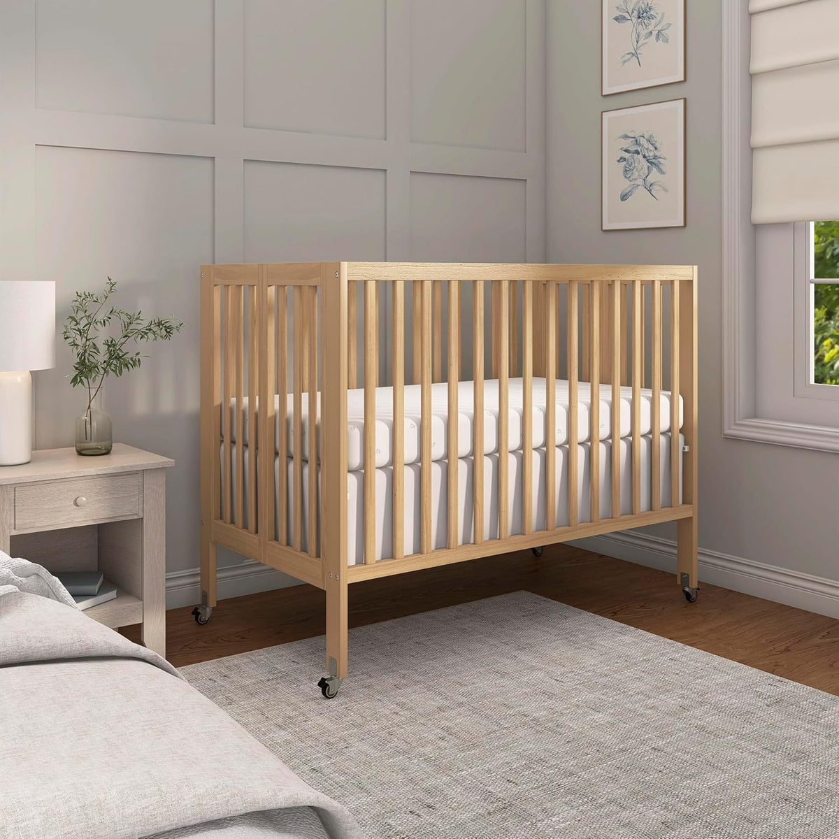 Dream On Me Quinn Full-Size Portable Baby Crib in Natural, GreenGuard Gold & JPMA, Patented Quick Fold System, Adjustable Mattress Support, Smooth Wheels, Compact Design, Safe Sleep Assurance